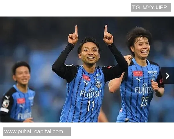 拉瓦尔与尼奥尔的精彩对决揭示足球战术的博弈与魅力