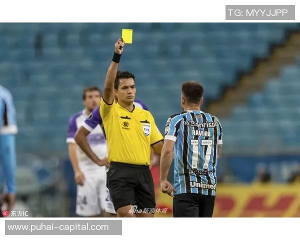 格雷米奥与捍卫者的激战揭示足球魅力与团队精神的完美结合