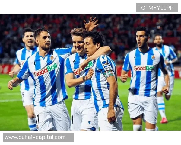 瓦伦西亚主场迎战皇家社会争夺西甲积分榜关键战役